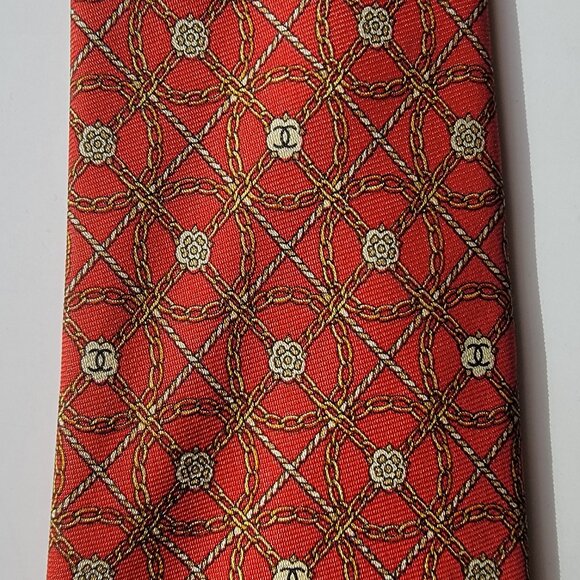 CHANEL Men's Vintage Tie 100% Silk Made in Italy - Red with small chain & CCs - Picture 3 of 5